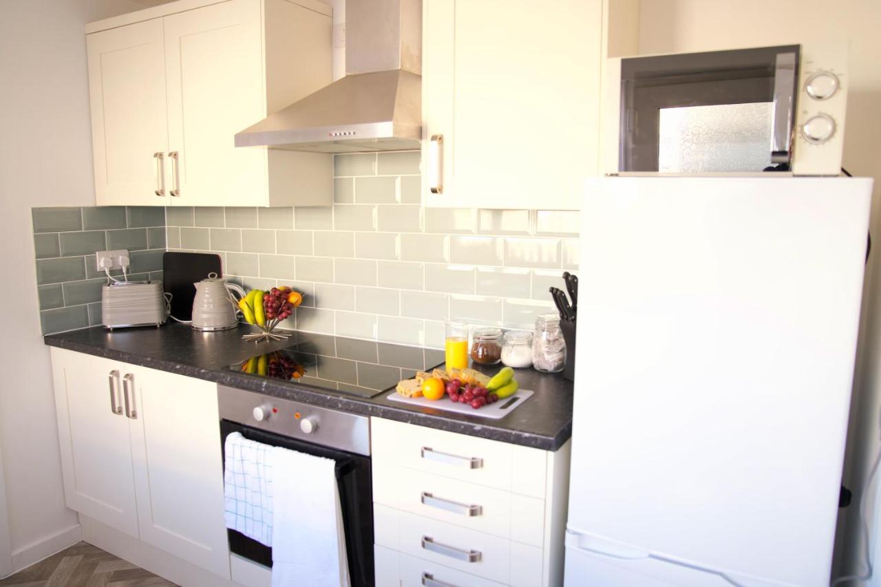 ドンカスター3Br-St Johns Hse-Free Parking-Workers-Kitchen-Wifi-Dog Friendlyアパートメント エクステリア 写真