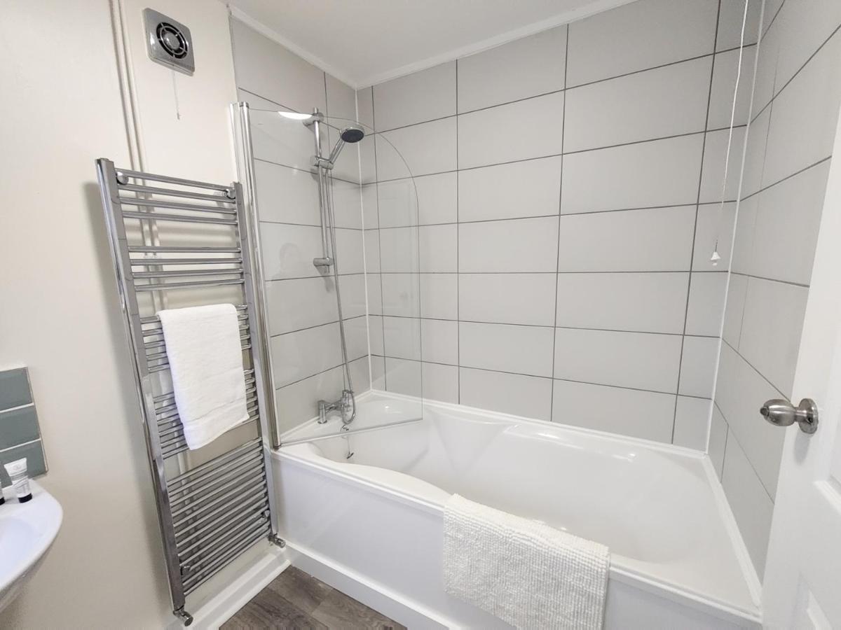 ドンカスター3Br-St Johns Hse-Free Parking-Workers-Kitchen-Wifi-Dog Friendlyアパートメント エクステリア 写真