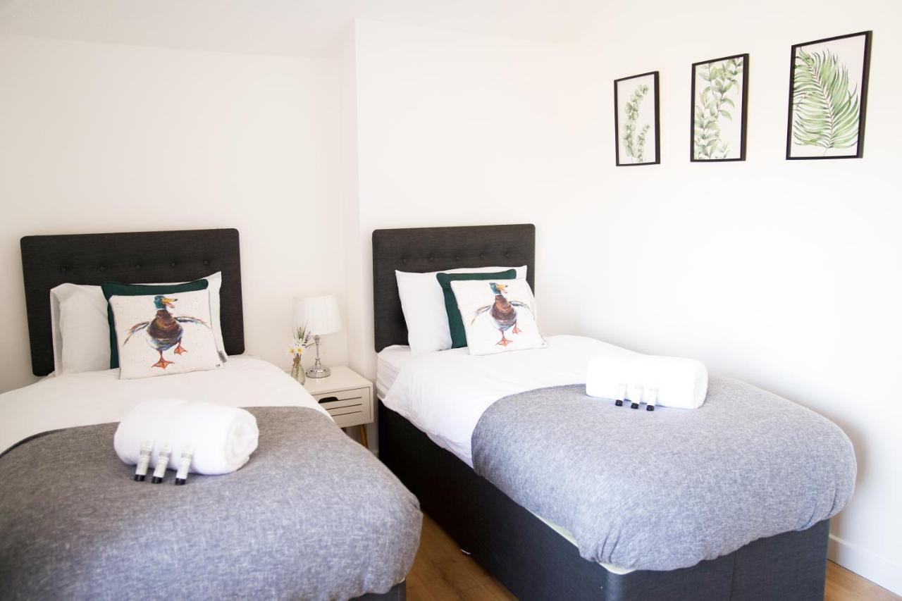 ドンカスター3Br-St Johns Hse-Free Parking-Workers-Kitchen-Wifi-Dog Friendlyアパートメント エクステリア 写真