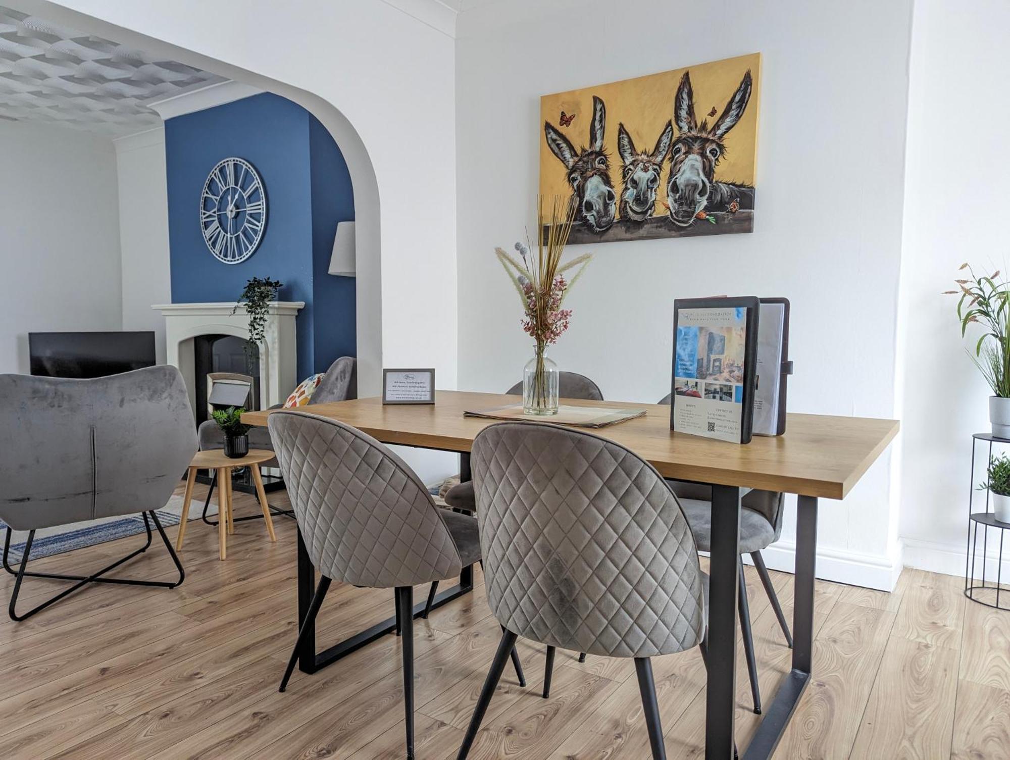 ドンカスター3Br-St Johns Hse-Free Parking-Workers-Kitchen-Wifi-Dog Friendlyアパートメント エクステリア 写真