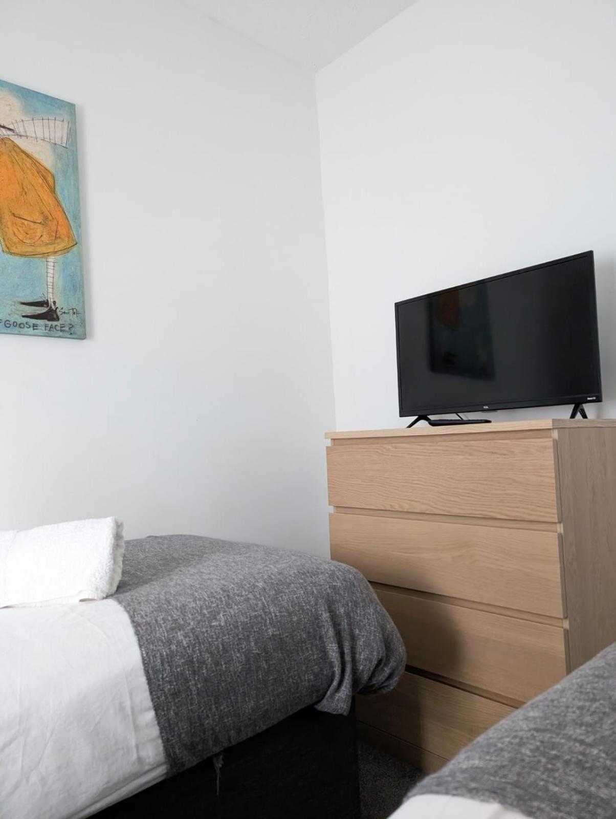 ドンカスター3Br-St Johns Hse-Free Parking-Workers-Kitchen-Wifi-Dog Friendlyアパートメント エクステリア 写真